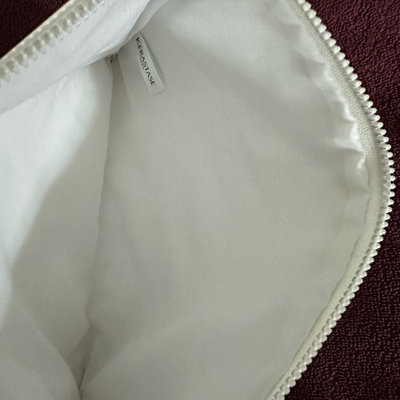 Kérastase Cosmetics Bag - Picture 6 of 6